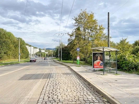 430574