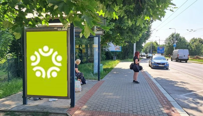 442709