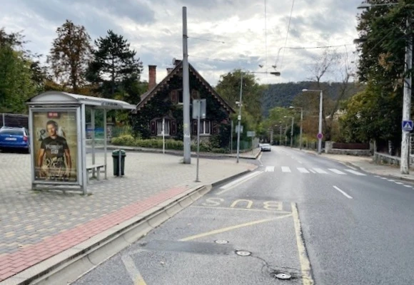 430499